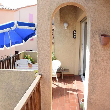 Oasis Village Naturiste * לאוקאט