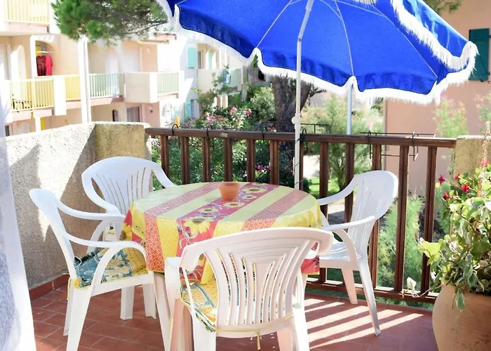Апартаменты Oasis Village Naturiste *