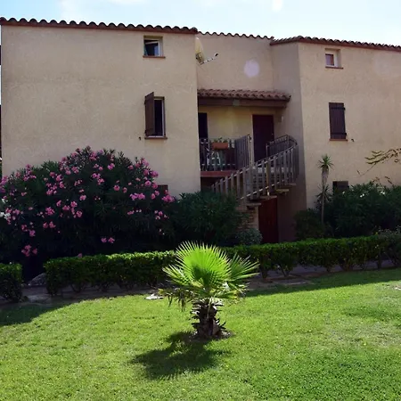 Oasis Village Naturiste * لوسات